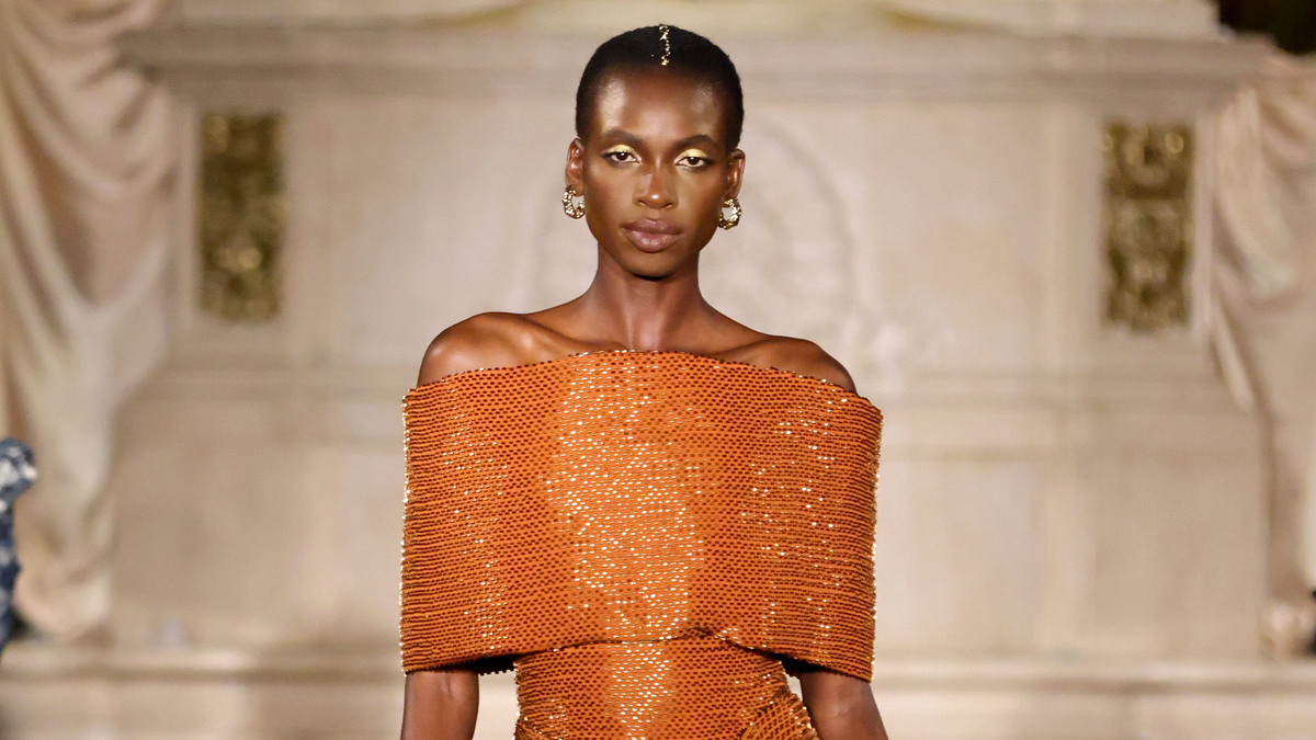 Christian Siriano mit einer Kollektion wie aus Dune