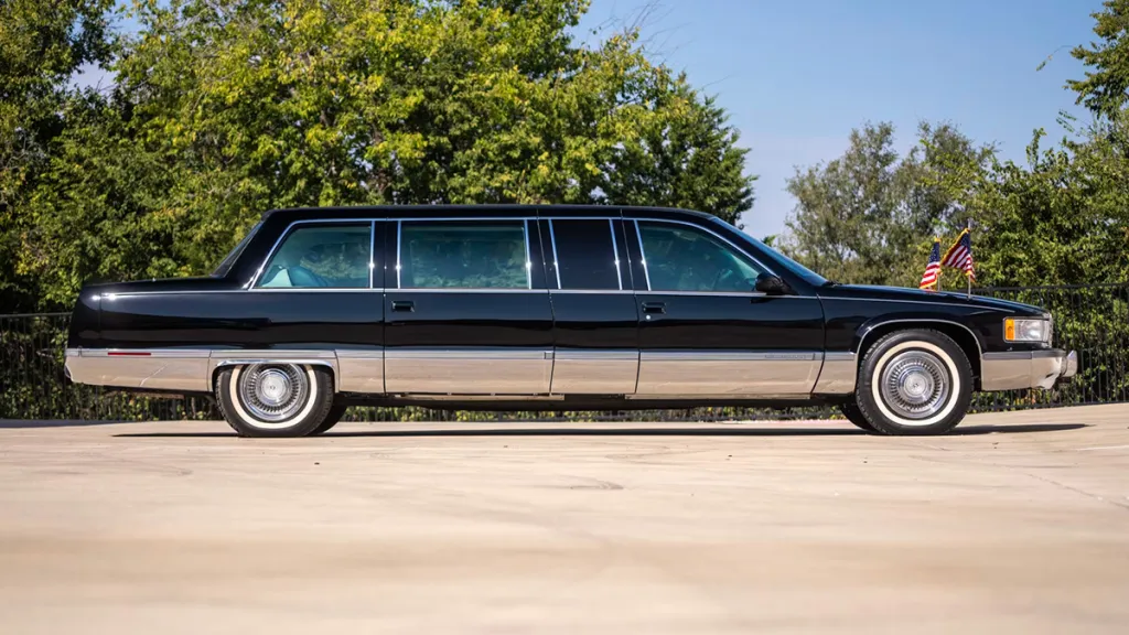 Der gepanzerte Limousine von Bill Clinton bei einer Auktion