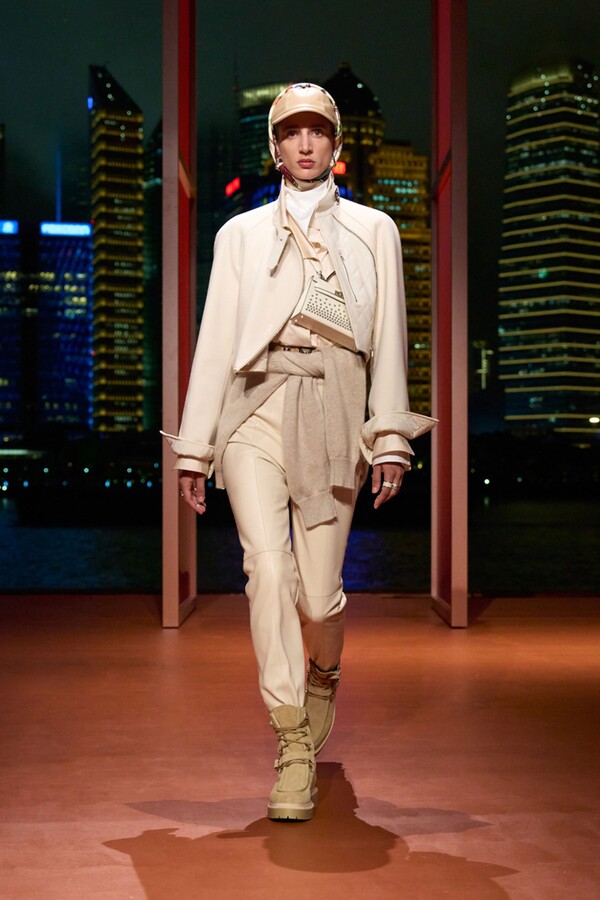Hermes Resort 20259