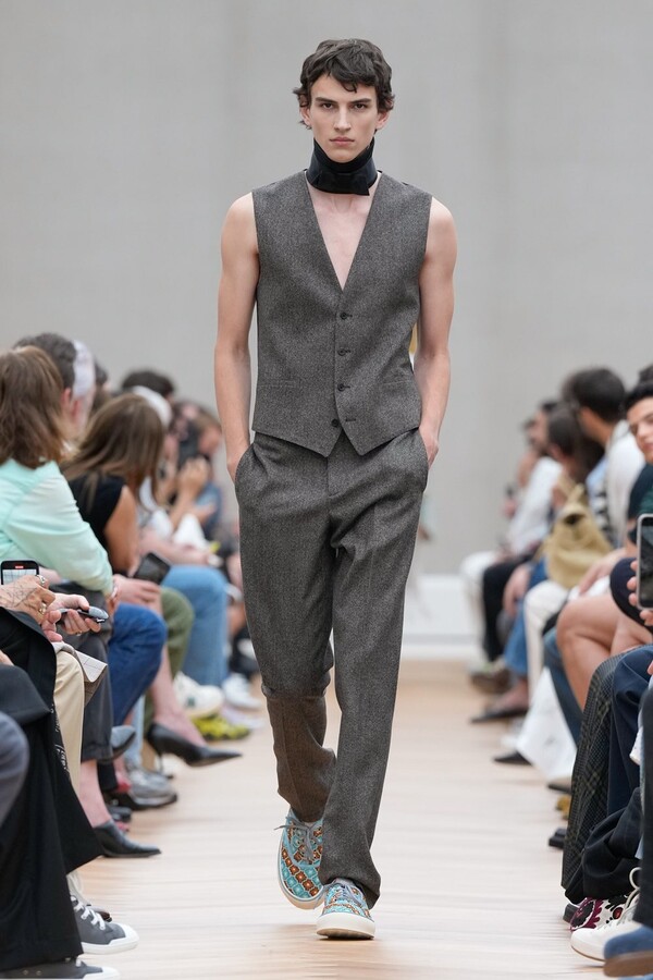 Jonathan Anderson Für Dior10