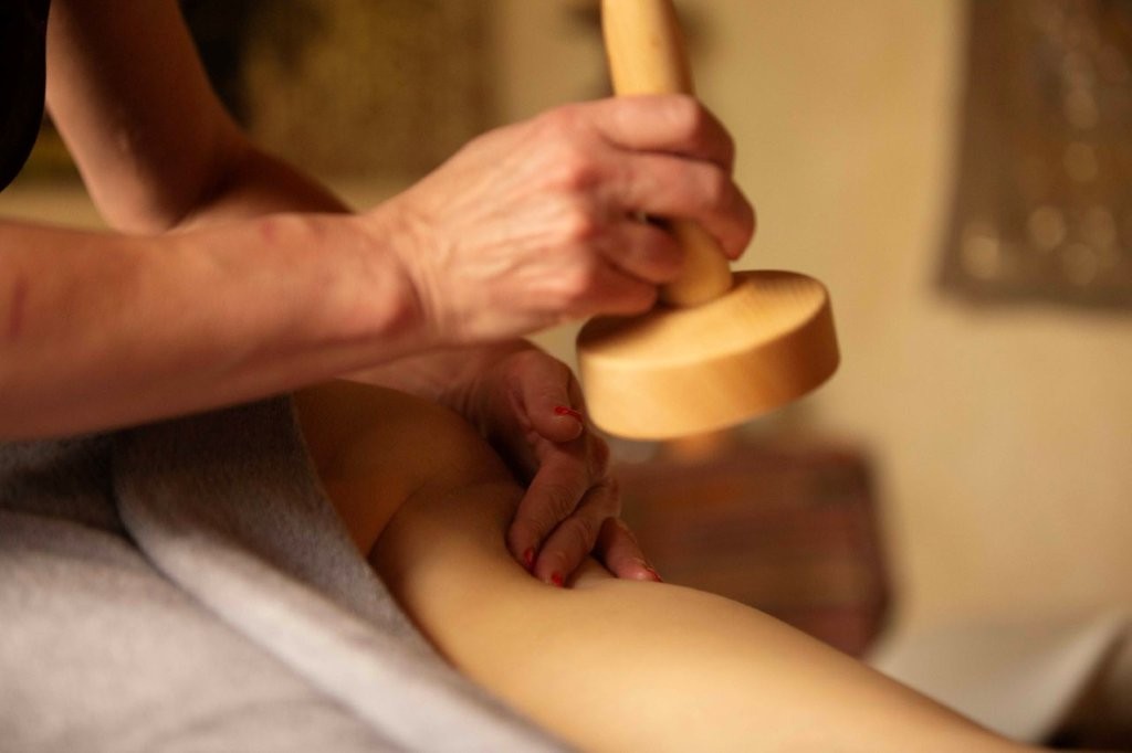Maderotherapie im Biovitalen SPA des Manor House Hotels