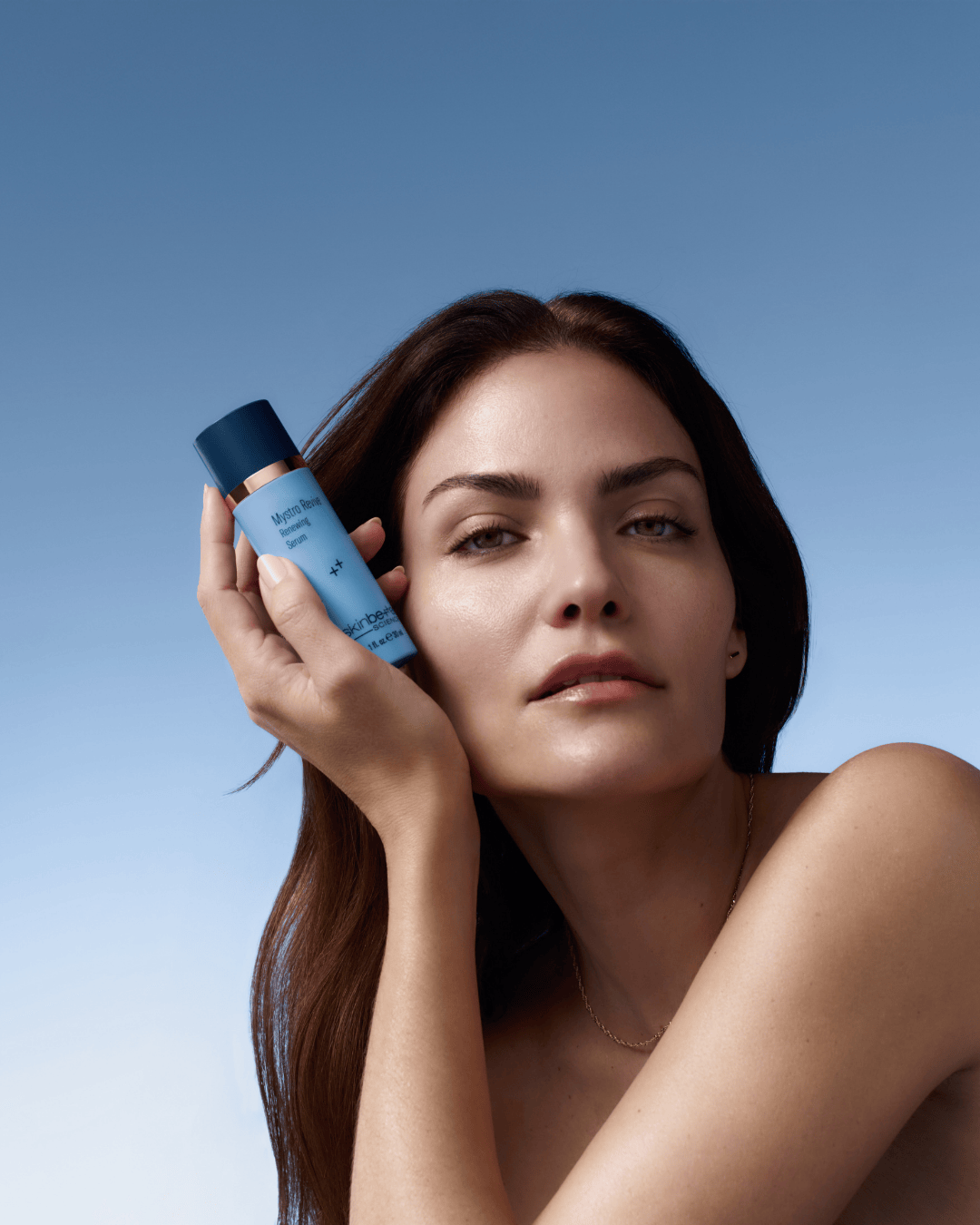Mystro Revive Renewing Serum Eine neue Ära der Hautpflege in den Wechseljahren