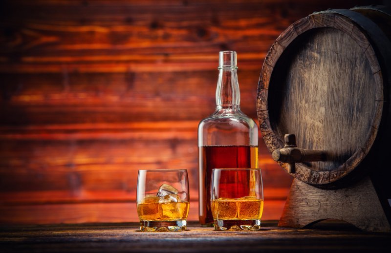 Wie man ein Fass junger Whisky kauft