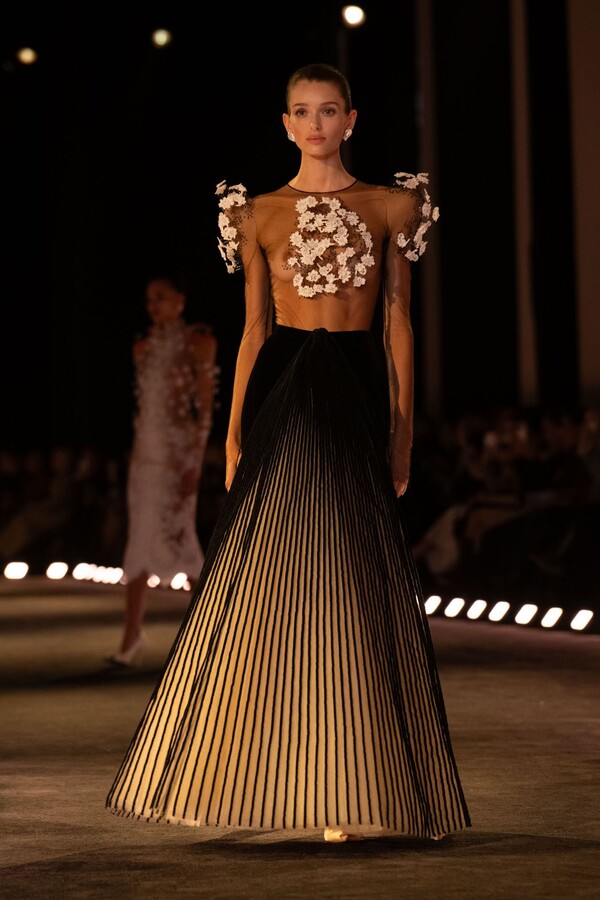 Schiaparelli Frühling 2026 Agonie und Ekstase Haute Couture Wie lebendige Kunst11
