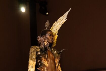 Schiaparelli Frühling 2026 Agonie und Ekstase Haute Couture Wie lebendige Kunst