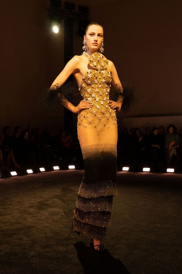 Schiaparelli Frühjahr 2026 Agonie und Ekstase Haute Couture Wie lebendige Kunst4