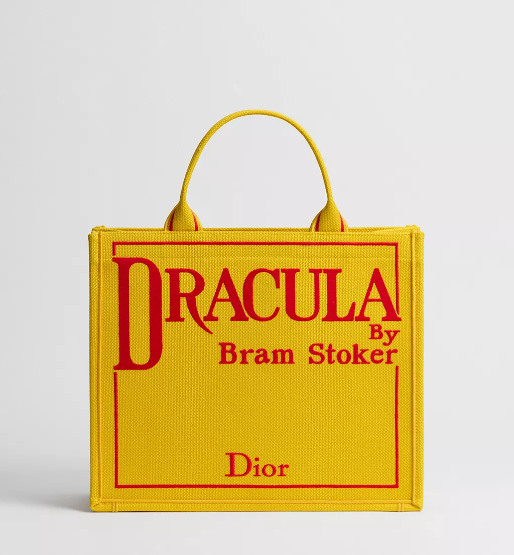 Dior Book Tote Wenn ein Buch zur Mode wird653